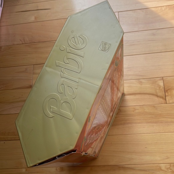 - NRFB Happy Holiday’s Barbie Doll ~ 10th Anniversary 🎄 - Picture 11 of 12